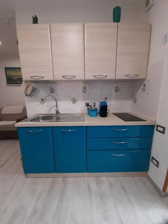 Ambos Mundos Apartman Quartu SantʼElena 0*,  Olaszország