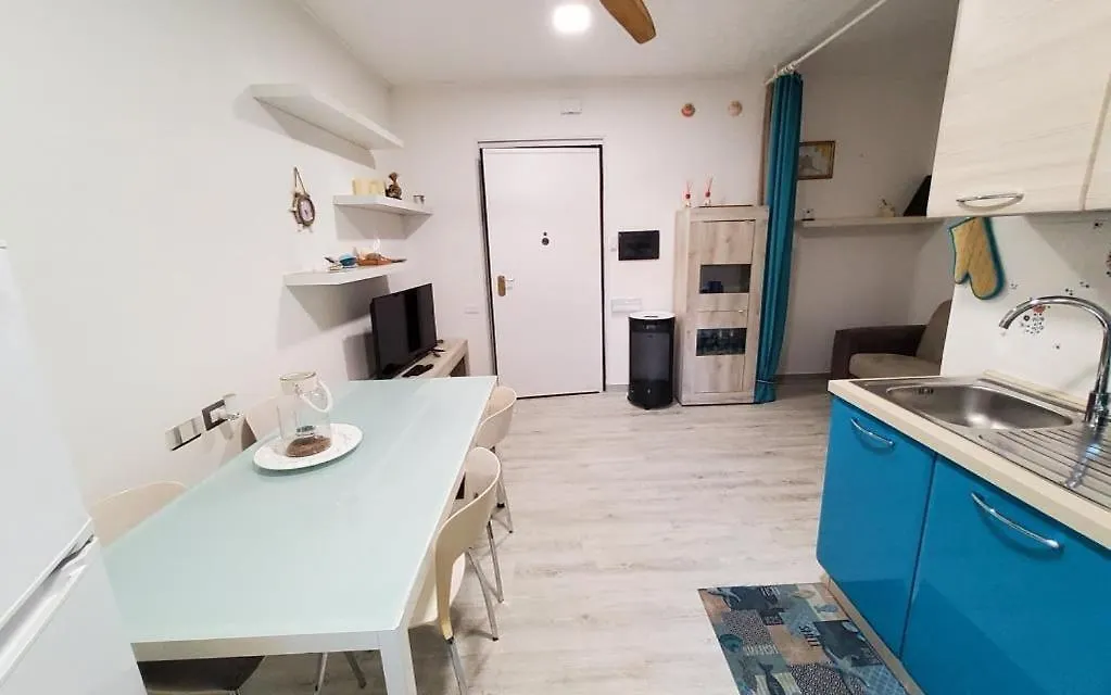 Ambos Mundos Apartman Quartu SantʼElena